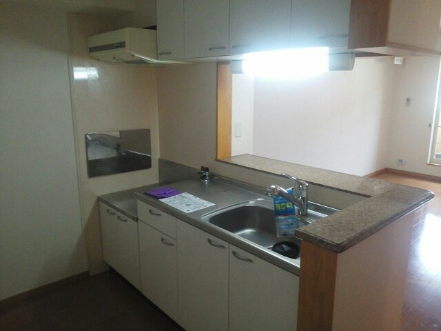 ヴァンテリュイソーのキッチン