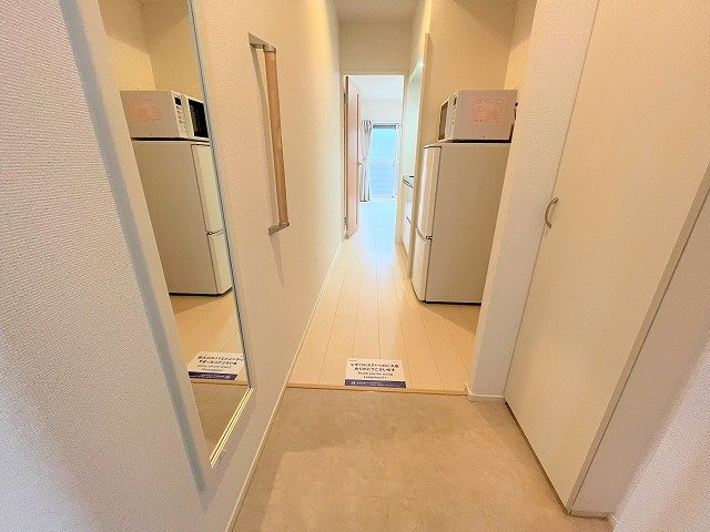 クレイノプルメリアの玄関