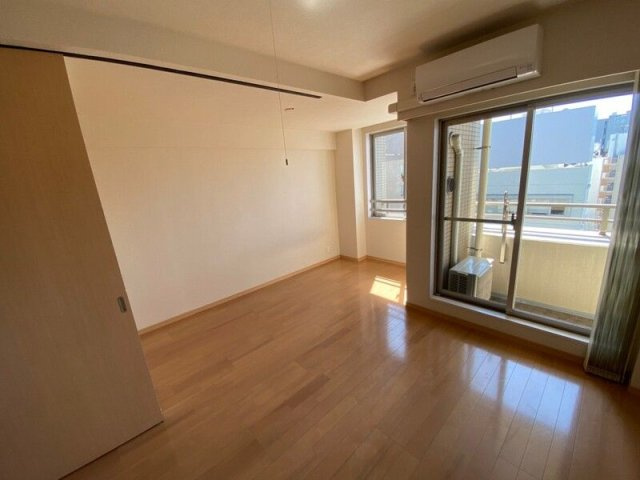 ネオマイム新御徒町Ⅱの居間・リビング