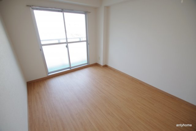 昭和グランドハイツ大淀　仲介手数料無料の寝室