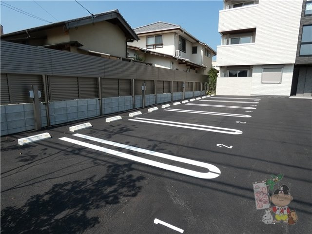 アメリスの駐車場