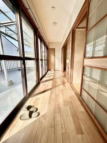 西淀川区花川２丁目テラスハウスのその他|渡り廊下