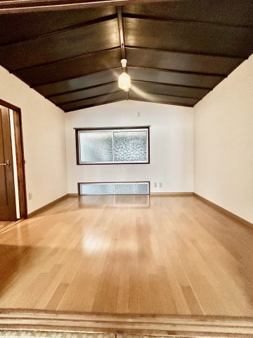 西淀川区花川２丁目テラスハウスの洋室