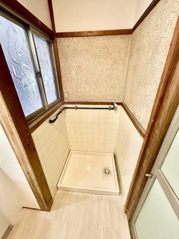 西淀川区花川２丁目テラスハウスの設備|室内洗濯パン