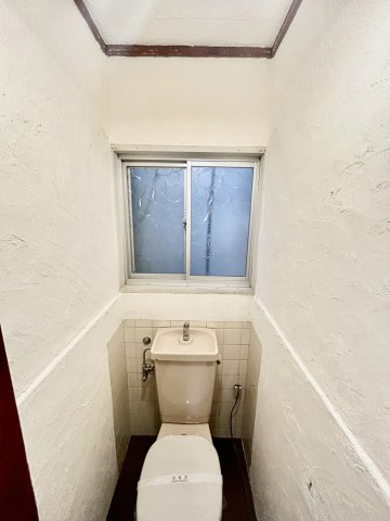 西淀川区花川２丁目テラスハウスのその他|窓