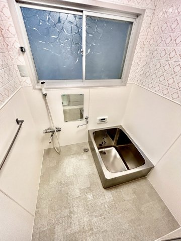 西淀川区花川２丁目テラスハウスの浴室