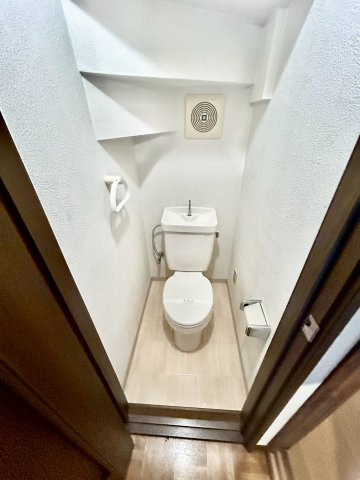 西淀川区花川２丁目テラスハウスのトイレ