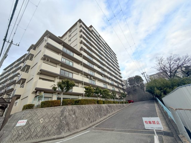 メゾンドール明石山ノ手台B棟