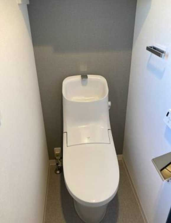 GRAND三軒茶屋WEST　築浅　駅近　ネット無料　ペット相談可のトイレ