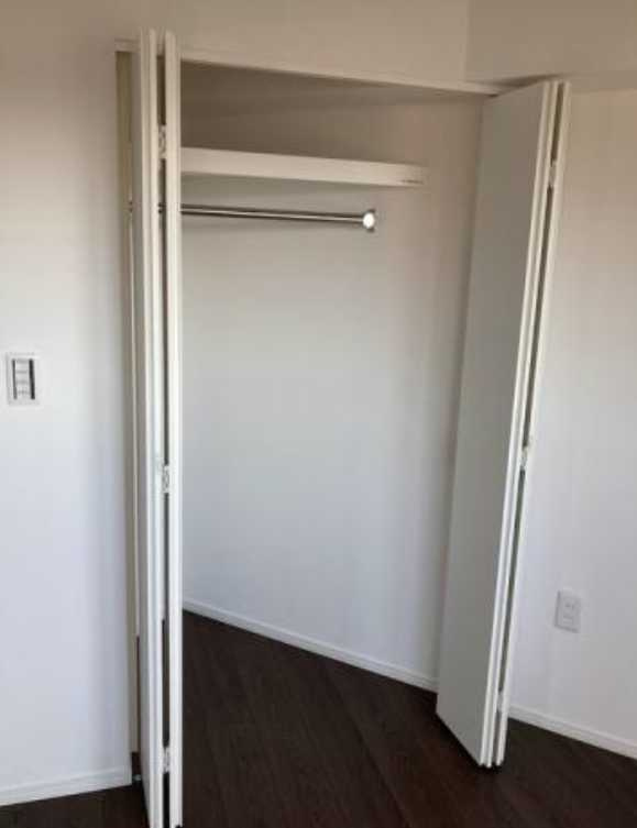 GRAND三軒茶屋WEST　築浅　駅近　ネット無料　ペット相談可の収納