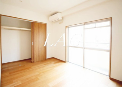 【居間・リビング】 | ルームサンセットタウン | 洋室のお部屋です。