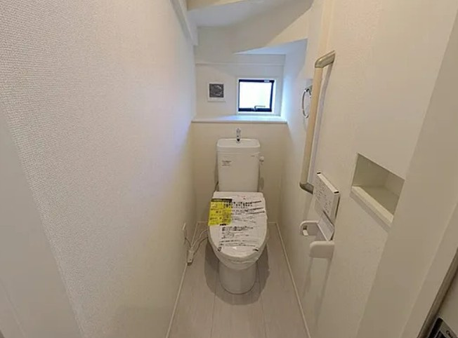【新築】坂戸市にっさい花みず木10期 ３号棟のトイレ|シンプルなトイレスペースです☆