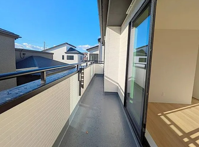 【新築】坂戸市にっさい花みず木10期 ３号棟のバルコニー|陽当り良好なバルコニーです！