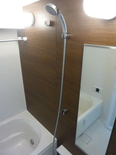 フェルクルールプレスト上野根岸の浴室