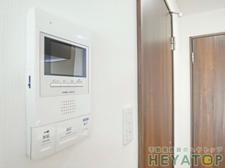 【セキュリティ】 | 不意の訪問もモニター付きドアホンで安心確認