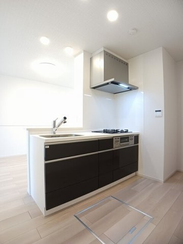 アイノス波分Ⅱのキッチン|コンパクトなキッチンで掃除もラクラク