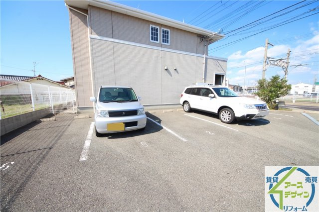 セレッソ八木の駐車場
