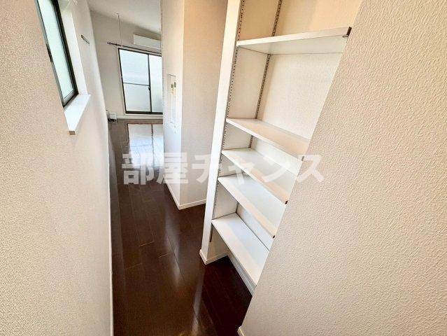 PRIMAVERA WESTの収納