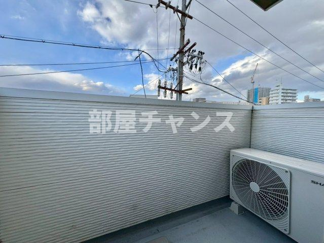 PRIMAVERA WESTのエントランス