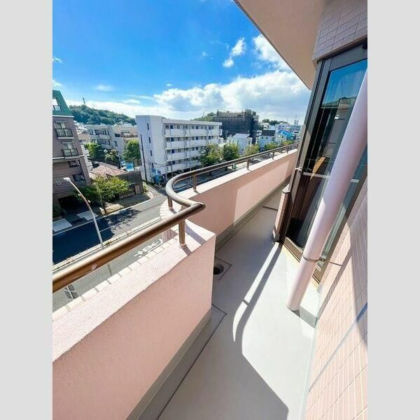 グランステージ本牧（５０１）のバルコニー