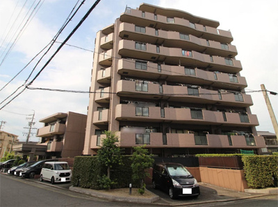 【外観】 | サーラ・グリーン惟信町 中古マンション | 全部屋エアコン設置、駐車継承可能。4LDKと3面バルコニーを備え、買物施設・公園が身近に揃う快適環境の暮らし心地が高まる住まいが月々4万円台で登場。