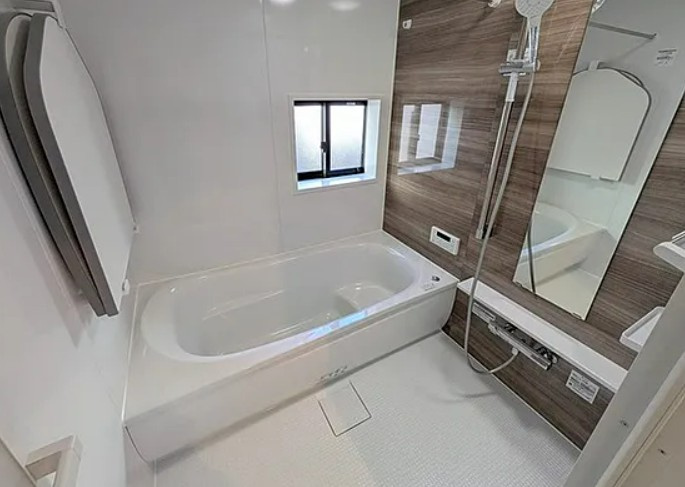 【新築】坂戸市にっさい花みず木10期 5号棟の浴室|足の伸ばせるバスタブでリラックスタイムを過ごしましょう☆