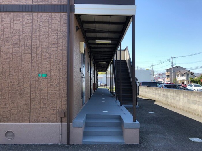 エクセル東合川のエントランス