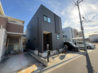 【外観】 | 畑町3丁目　中古戸建 | お家探しを始めてみようと思われたら是非【イエストア】までお気軽にご相談下さいませ♪