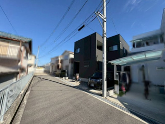 【前面道路含む現地写真】 | 畑町3丁目　中古戸建 | 岸和田市畑町3丁目、2019年3月築フジ住宅施工「炭の家」です♪資料請求だけでもお気軽にお問い合わせください！
