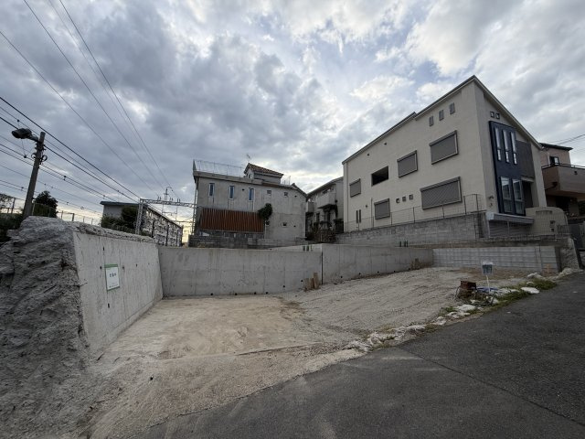 【ヴィレッタの杜】本山北町五丁目Ｄ　土地の前面道路含む現地写真|前面道路含む現地写真です