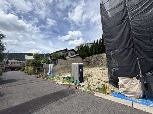 【ヴィレッタの杜】苦楽園二番町Ｈ　建築条件付き土地の前面道路含む現地写真|前面道路含む現地写真です