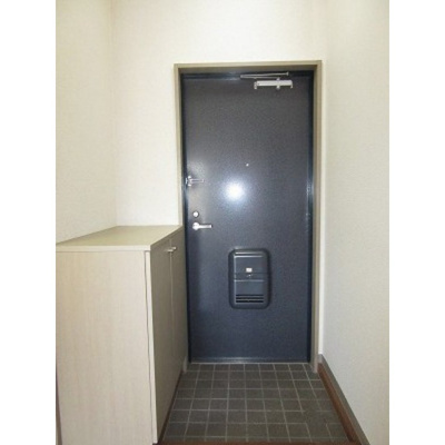 【玄関】 | ルミエール本宿参番館 | 玄関