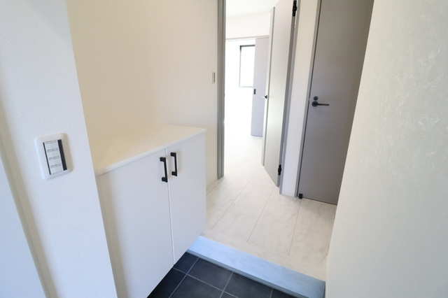 RELUXIA　Bの玄関|玄関