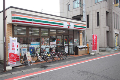 セブンイレブン幕張駅前店まで400ｍ
