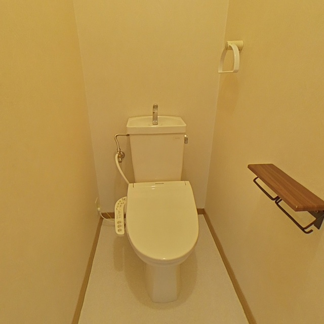 ディスティーノ高富のトイレ|温水洗浄暖房便座