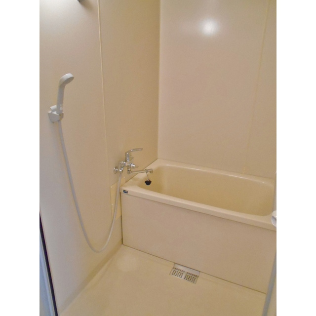 シャルム岐阜の浴室