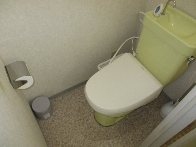 シャルム星和台の居間・リビング