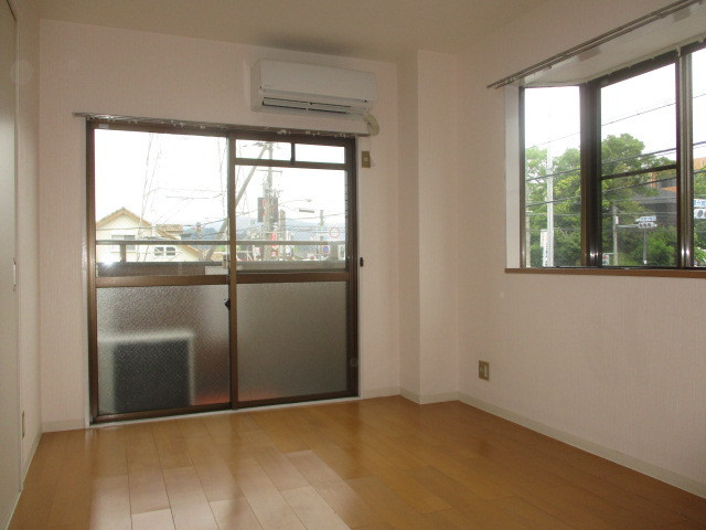 シャルム星和台の寝室