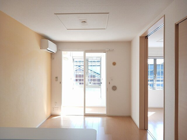 グラン・シャリオＡの居間・リビング|ゆったりとしたリビングです