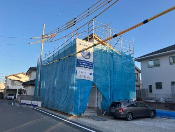 高崎上小鳥町第6 2号棟の前面道路含む現地写真
