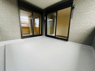 【バルコニー】 | 写真は同社施工例です。