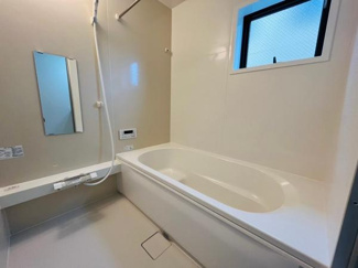 【浴室】 | 写真は同社施工例です。