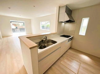 【キッチン】 | 写真は同社施工例です。