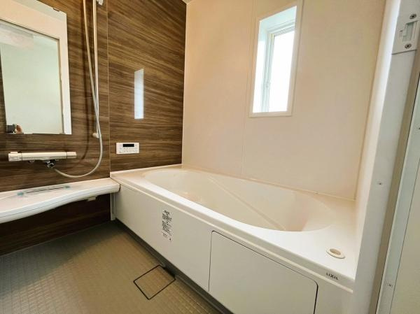 【浴室】 | 写真は同社施工例です。
