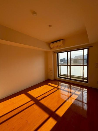 【寝室】 | ＨＦ草加レジデンス | 写真は同タイプの別のお部屋のものです。