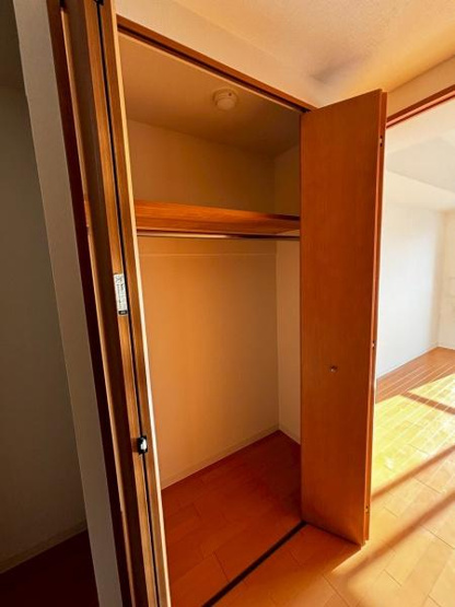 【収納】 | ＨＦ草加レジデンス | 写真は同タイプの別のお部屋のものです。