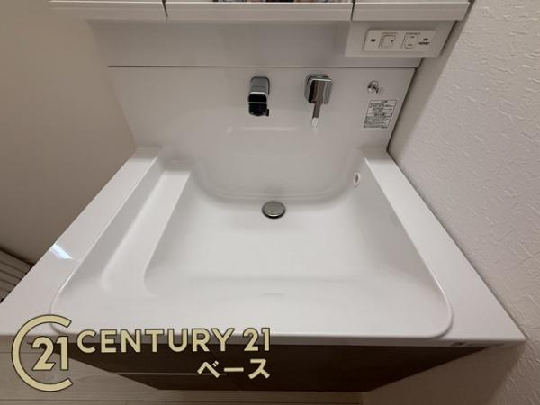 ファーストタウン学園緑ケ丘 １号棟 ／新築一戸建の独立洗面台|タッチレスなので洗面台の清掃もラクラク！