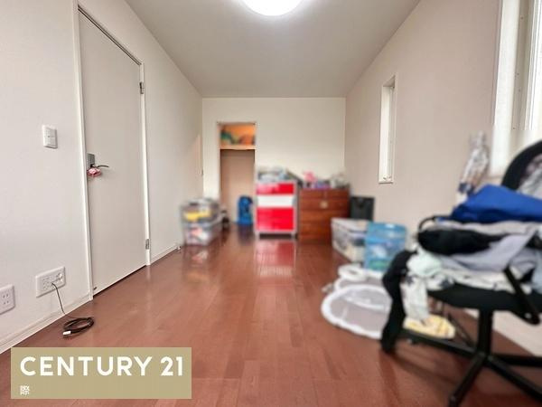 和歌山市北出島　中古戸建の洋室