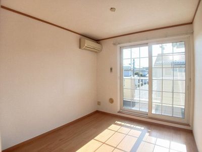 【居間・リビング】 | コーポラス・カマタ　Ａ