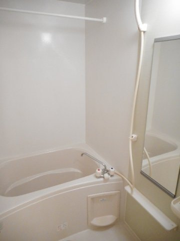 エトナール昴　Ｂ棟の浴室